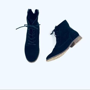 STEVE MADDEN Black Suede Rawlings Lace Up Booties